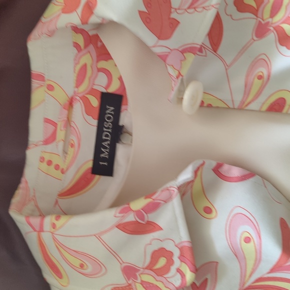 1 Madison Floral Button-Up Coat - Picture 8 of 8